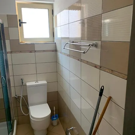 Berti Apartament Sarande